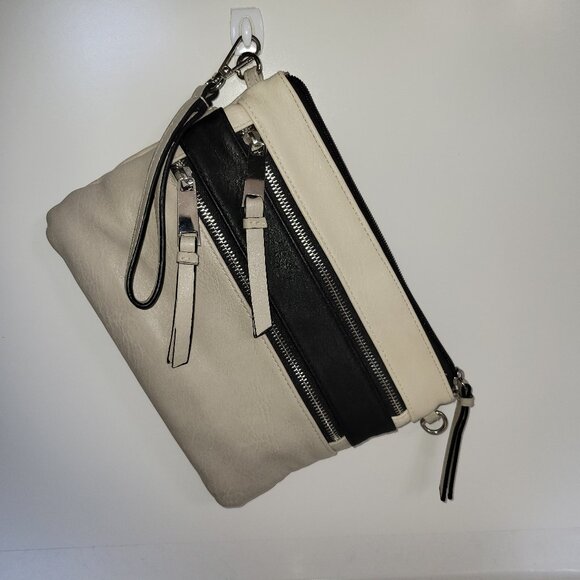 Purse/Bag - Crossbody and Wrist Strap - Picture 2 of 5